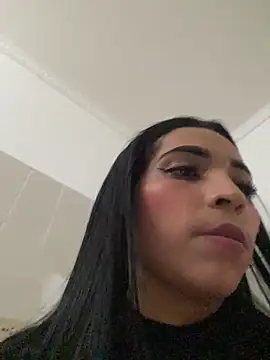 Snapshot of Rosa_25x chatting on May 27, 1:08 pm Rosa 25x online show from May 27, 1:08 pm