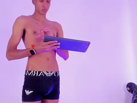 Snapshot of CamiiloRivera chatting on November 26, 1:56 pm CamiiloRivera online show from November 26, 1:56 pm