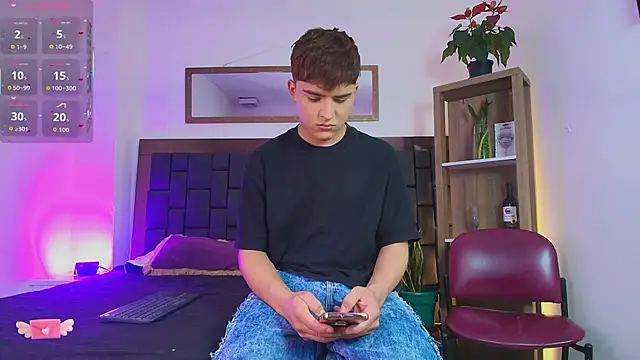 Lucass love online show from February 12, 7:31 pm