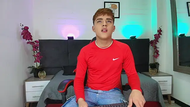 Lucass love online show from June 13, 5:22 pm