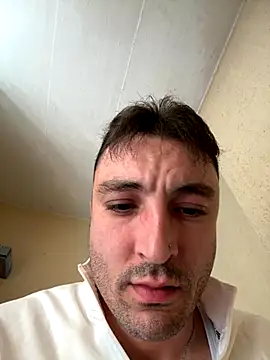 Snapshot of SemprePerverso chatting on October 16, 3:24 pm SemprePerverso online show from October 16, 3:24 pm