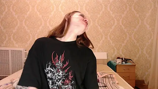 Kitkaat00 online show from December 16, 12:43 pm