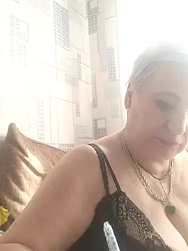StarNicole online show from April 29, 8:40 am