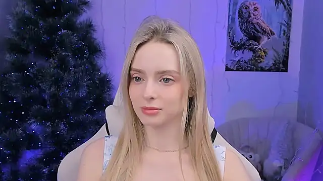 JuliaBrewwer online show from December 15, 1:37 pm