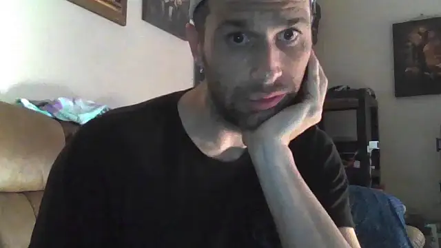 Snapshot of dik4cache chatting on September 18, 1:02 pm dik4cache online show from September 18, 1:02 pm