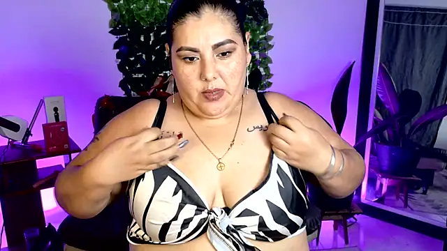 AndreaKinky online show from June 20, 10:34 pm