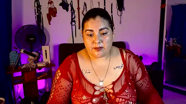 AndreaKinky online show from July 7, 10:25 pm