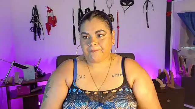 AndreaKinky online show from July 26, 9:11 pm