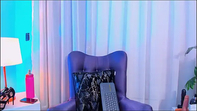 PatyLawrence online show from February 24, 4:10 am