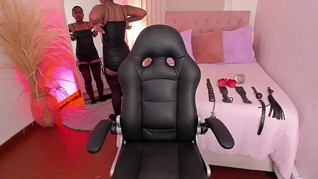 Lucie Harper online show from October 15, 8:09 pm