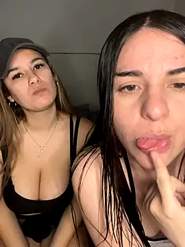 Snapshot of tetutamy chatting on October 11, 11:36 pm tetutamy online show from October 11, 11:36 pm