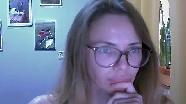 Snapshot of SEA_Dream chatting on November 10, 6:12 am SEA Dream online show from November 10, 6:12 am