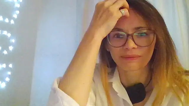 Snapshot of SEA_Dream chatting on December 14, 4:29 am SEA Dream online show from December 14, 4:29 am