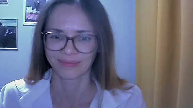 Snapshot of SEA_Dream chatting on December 15, 5:34 am SEA Dream online show from December 15, 5:34 am