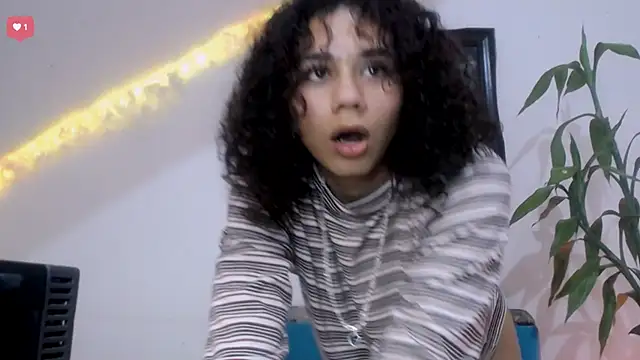 Snapshot of Nocturnawitch chatting on September 16, 4:02 am Nocturnawitch online show from September 16, 4:02 am