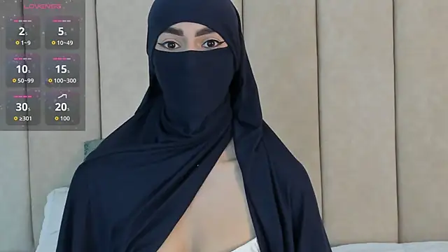  Zahiira  online show from November 21, 12:15 pm