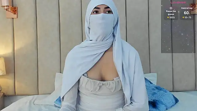  Zahiira  online show from June 13, 12:14 pm