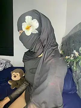  Zahiira  online show from July 28, 12:48 pm