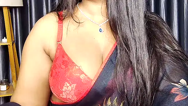 Snapshot of Webrowncouple chatting on November 22, 4:11 am Webrowncouple online show from November 22, 4:11 am