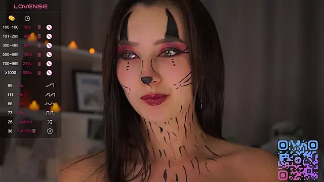 DaisyBlaze online show from October 31, 4:52 pm