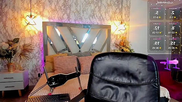 Snapshot of Aisha_poweer chatting on November 11, 2:22 am Aisha poweer online show from November 11, 2:22 am