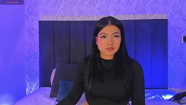 dana hazze online show from December 15, 8:13 pm