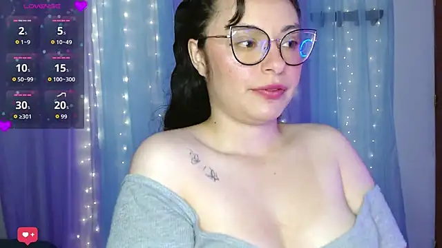 Snapshot of Camila_Ord chatting on October 1, 6:58 pm Camila Ord online show from October 1, 6:58 pm