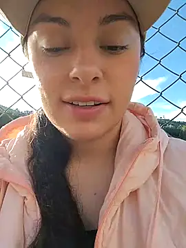 Snapshot of Camila_Ord chatting on October 21, 9:37 pm Camila Ord online show from October 21, 9:37 pm