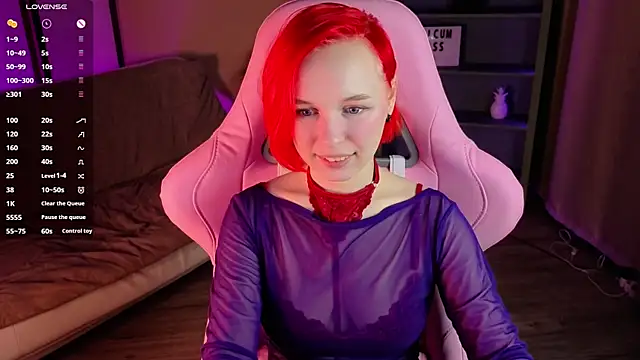 NaomiYoru online show from September 10, 8:42 pm