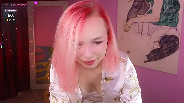 Snapshot of NaomiYoru chatting on May 9, 8:47 pm NaomiYoru online show from May 9, 8:47 pm