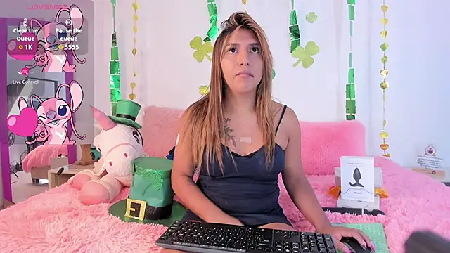 Ariana-Fernandez online show from March 10, 12:43 pm