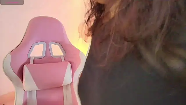 kute jess online show from May 5, 6:49 pm