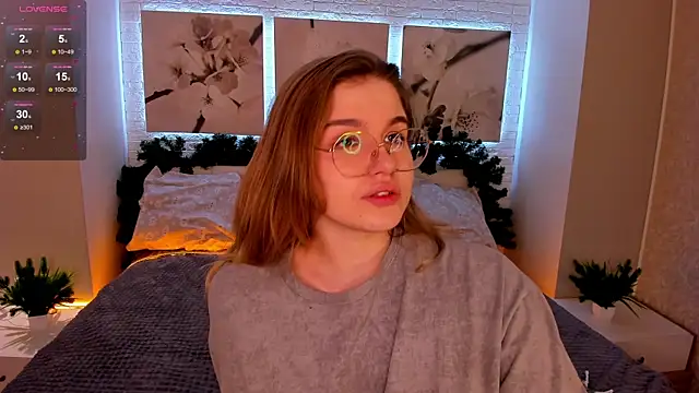 SophieMurrr online show from December 2, 3:29 pm