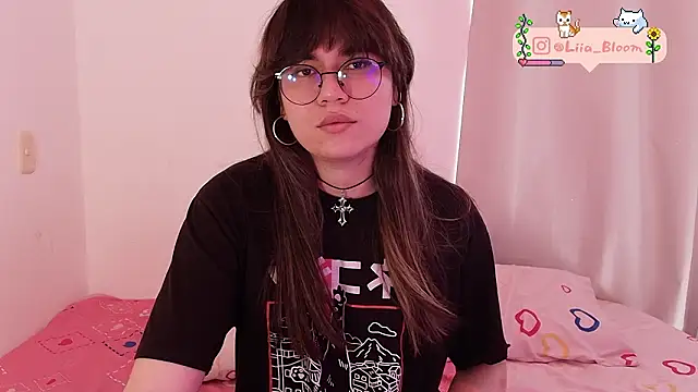 Liia-Bloom online show from March 17, 4:10 pm