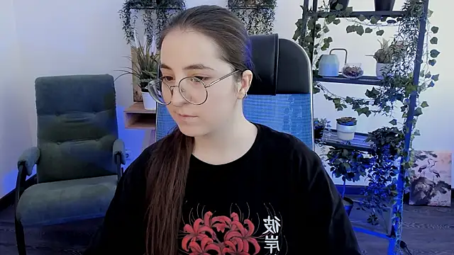 VirtuallVoyant online show from March 13, 7:15 am