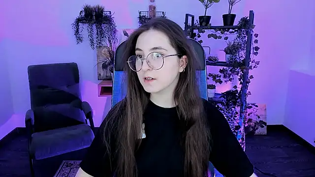 VirtuallVoyant online show from March 19, 7:29 pm