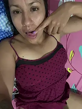 Snapshot of Huitaca_ chatting on July 22, 3:42 am Huitaca online show from July 22, 3:42 am