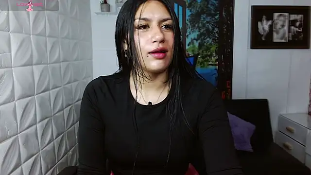 Snapshot of gigi_gilt_ chatting on July 19, 1:15 pm gigi gilt online show from July 19, 1:15 pm
