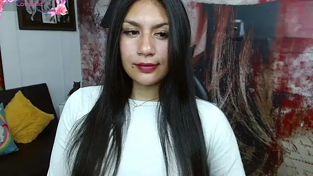Snapshot of gigi_gilt_ chatting on August 1, 9:35 pm gigi gilt online show from August 1, 9:35 pm