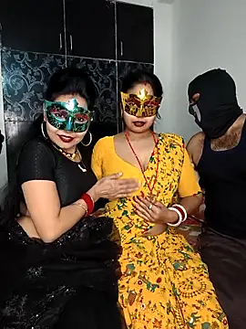 Snapshot of Sexy_kaira01 chatting on December 16, 12:32 pm Sexy kaira01 online show from December 16, 12:32 pm