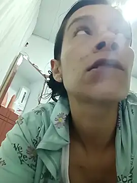 Snapshot of kim_lebanon chatting on September 17, 6:15 am kim lebanon online show from September 17, 6:15 am