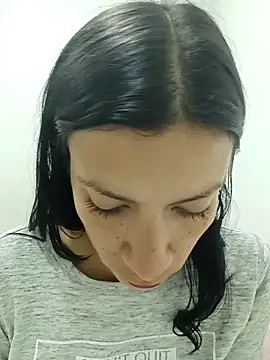 Snapshot of kim_lebanon chatting on November 25, 4:23 am kim lebanon online show from November 25, 4:23 am