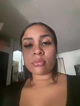 MarianaaSantos online show from July 29, 7:12 pm