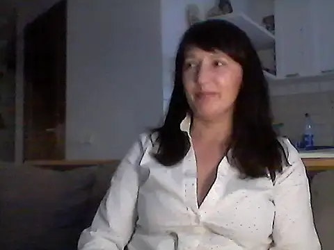 Snapshot of Elena48324 chatting on November 16, 12:33 pm Elena48324 online show from November 16, 12:33 pm