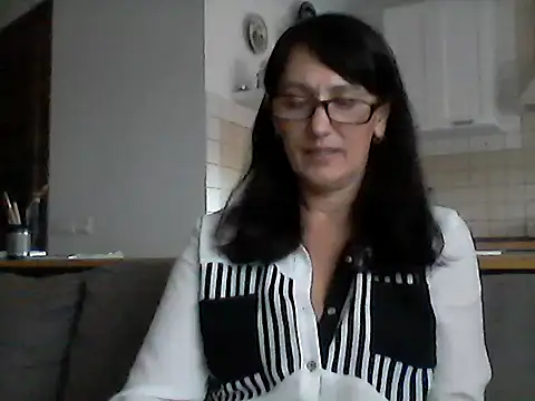 Snapshot of Elena48324 chatting on November 27, 11:56 am Elena48324 online show from November 27, 11:56 am