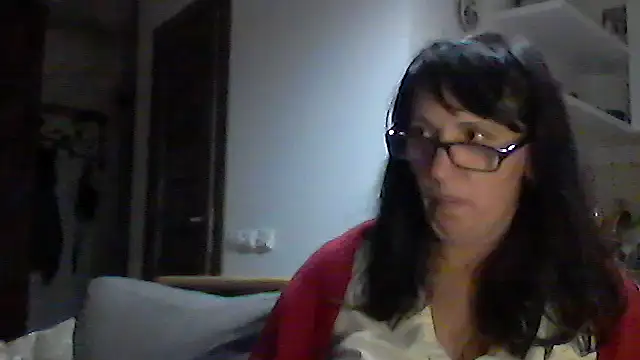 Snapshot of Elena48324 chatting on November 28, 8:22 pm Elena48324 online show from November 28, 8:22 pm