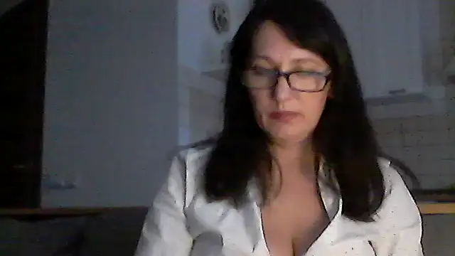 Snapshot of Elena48324 chatting on November 30, 11:25 am Elena48324 online show from November 30, 11:25 am