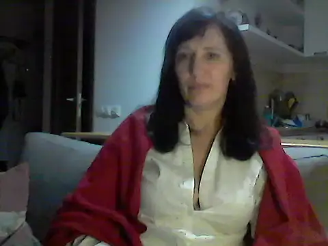 Snapshot of Elena48324 chatting on December 18, 6:14 pm Elena48324 online show from December 18, 6:14 pm