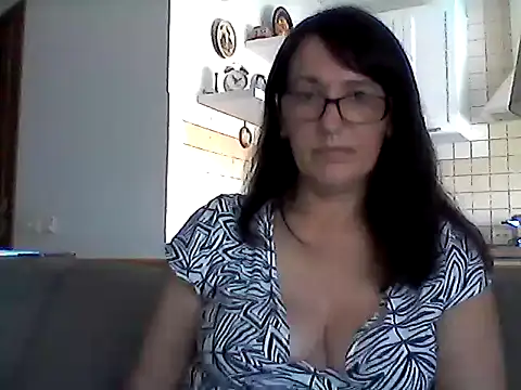 Elena48324 online show from June 27, 10:53 am