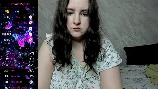 Snapshot of alice_allens chatting on September 21, 11:56 am alice allens online show from September 21, 11:56 am